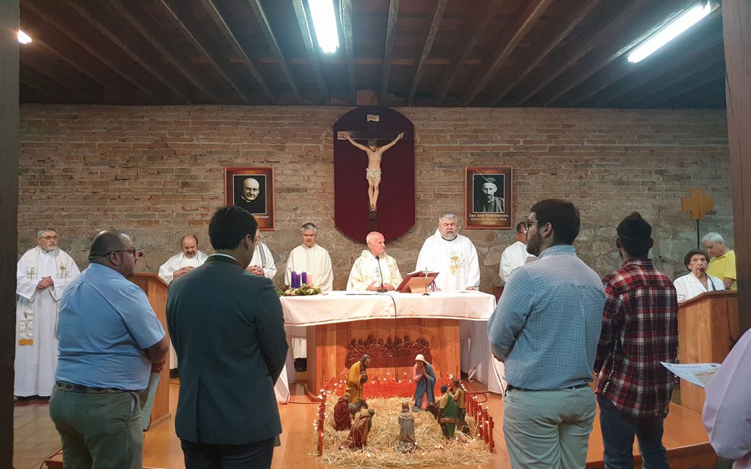 Cuatro verbitas afianzan su compromiso con Dios Uno y Trino