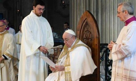 El Papa en Asti: Jesús no es un rey con insignias, es rey con clavos y espinas
